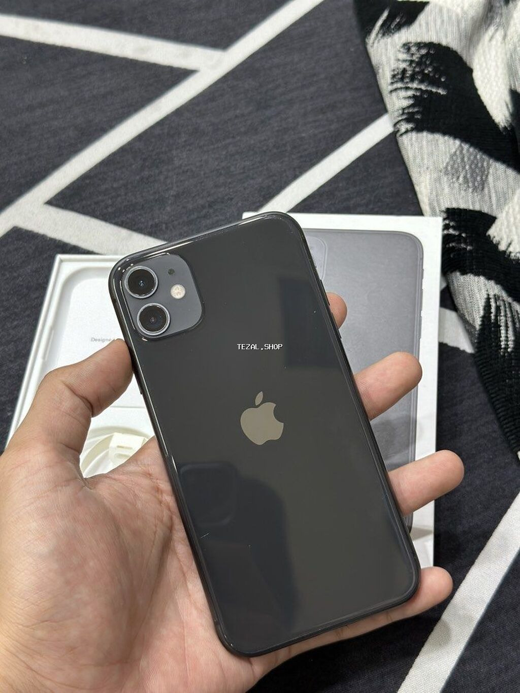 IPhone 11, 128 GB, Qara, Face ID