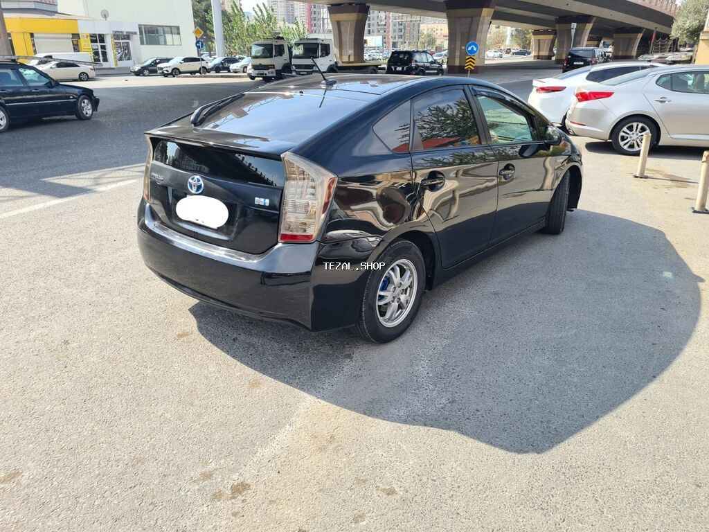 Toyota Prius: 1.8 l | 2011 il - şəkil 4