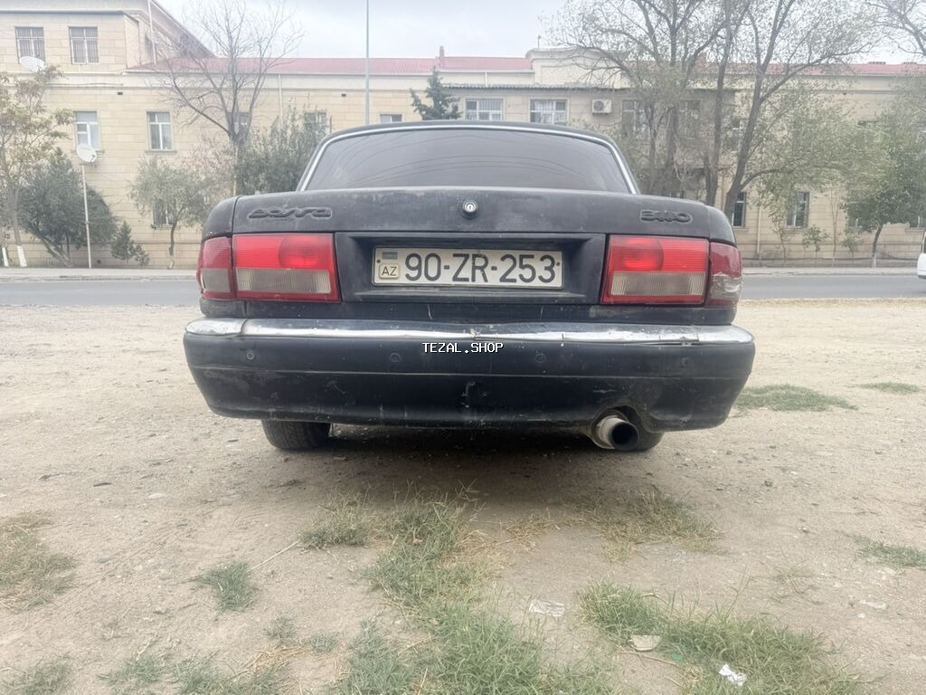 QAZ 3110 Volga: 2.4 l | 2005 il 250000 km Sedan - şəkil 3