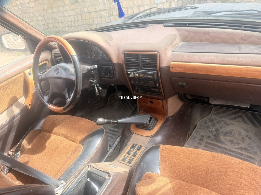 QAZ 3110 Volga: 2.4 l | 2005 il 250000 km Sedan - şəkil 5