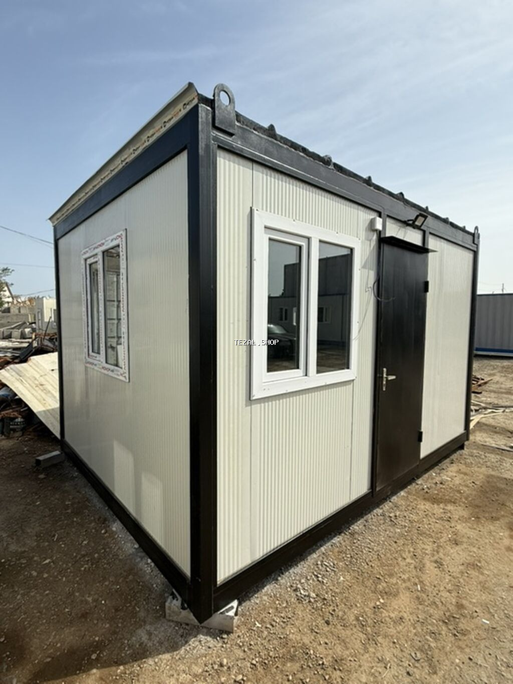 Modul konteyner otaq - Ölçü: təxmini 3x4 m (şəkillərə əsasən kompakt