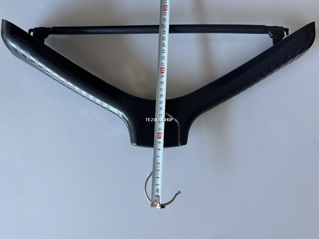Geniş çiyinli geyim asqısı. İstehsal Türkiyə. - Material: möhkəm