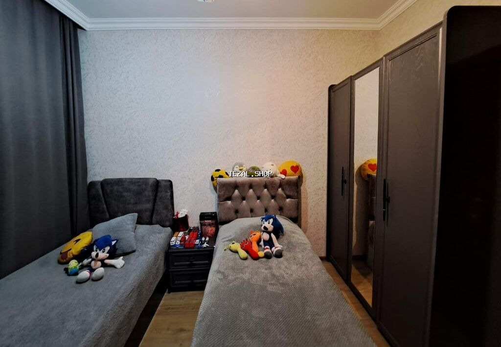 Genc odasi iki çarpayili.qiymet 550 man.carpayilar her ikisi