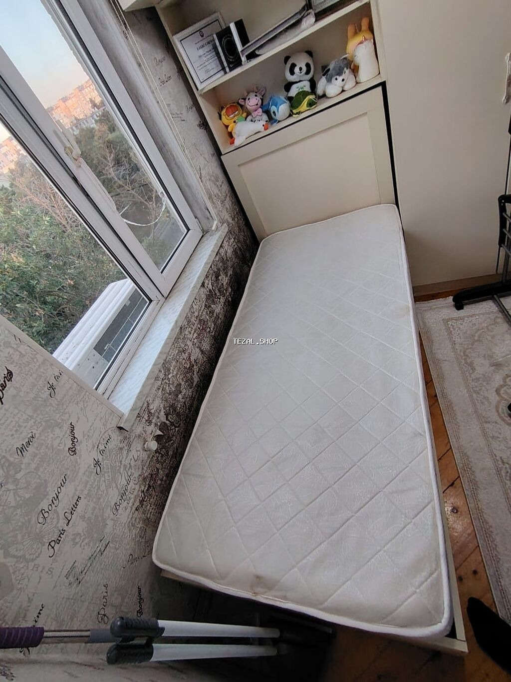 Bazali carpayi ela veziyetdedi 130 azn satilir catdirma mumkundur