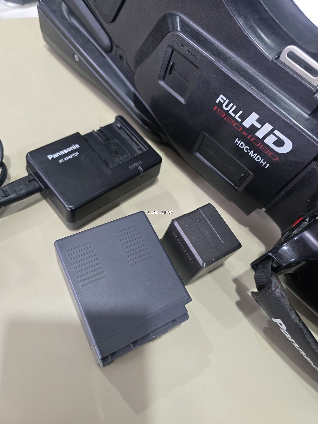Panasonic HDC-MDH1. üzərində 2 batareka sumkası adaptr 32gb kart - şəkil 3