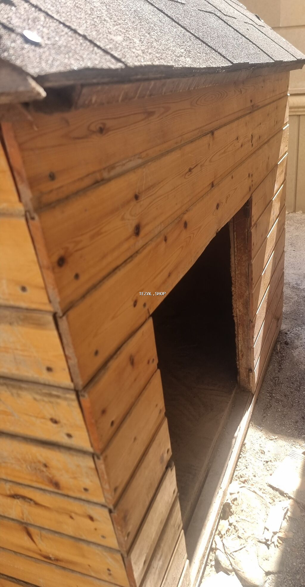 Taxta it evi - Material: təbii taxta panellər, möhkəm karkas - Dam - şəkil 2