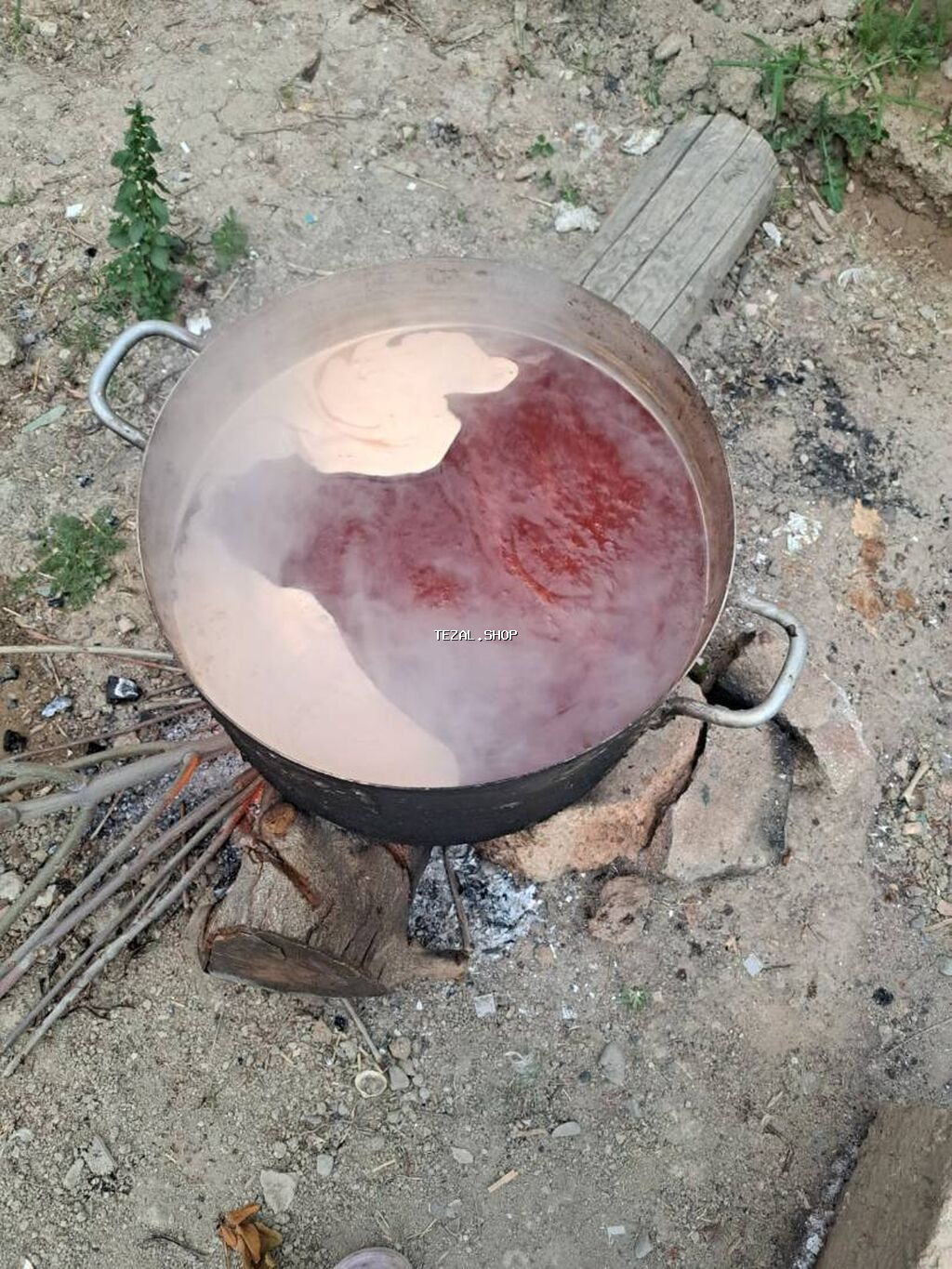 Keçibuynuzu və Şam qozası bitkisindən hazırlanmış doşab satılır