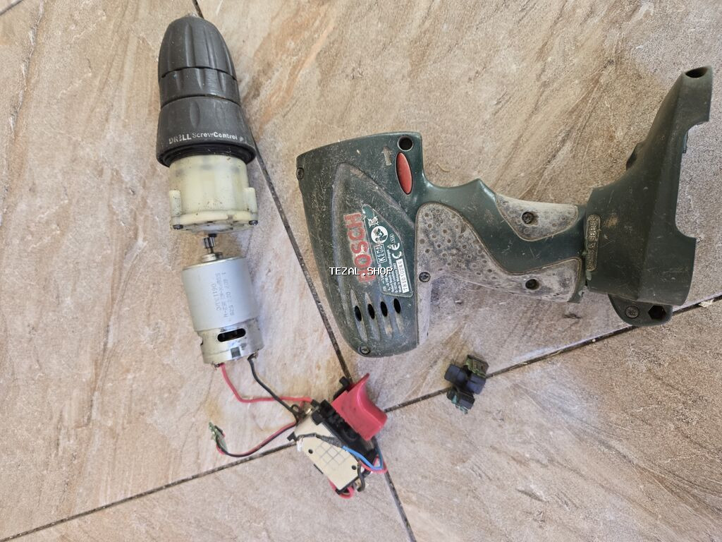 Bosch.Korpusu sinib kime hansi detali lazimdirsa elaqe saxlasin