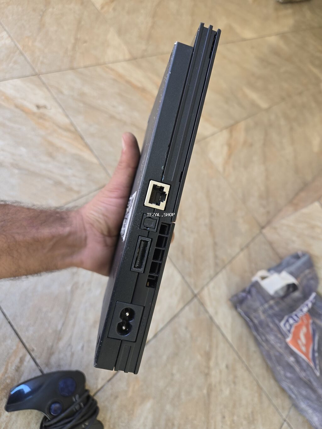 Ps 2. diski oxumur . qalan her weyu iwleyir.Sony PlayStation 2 Slim - şəkil 3