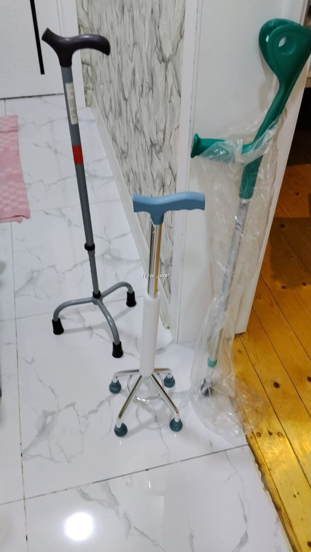 Ortopedik köməkçi vasitələr dəsti Məhsul tərkibi: - Dördayaqlı