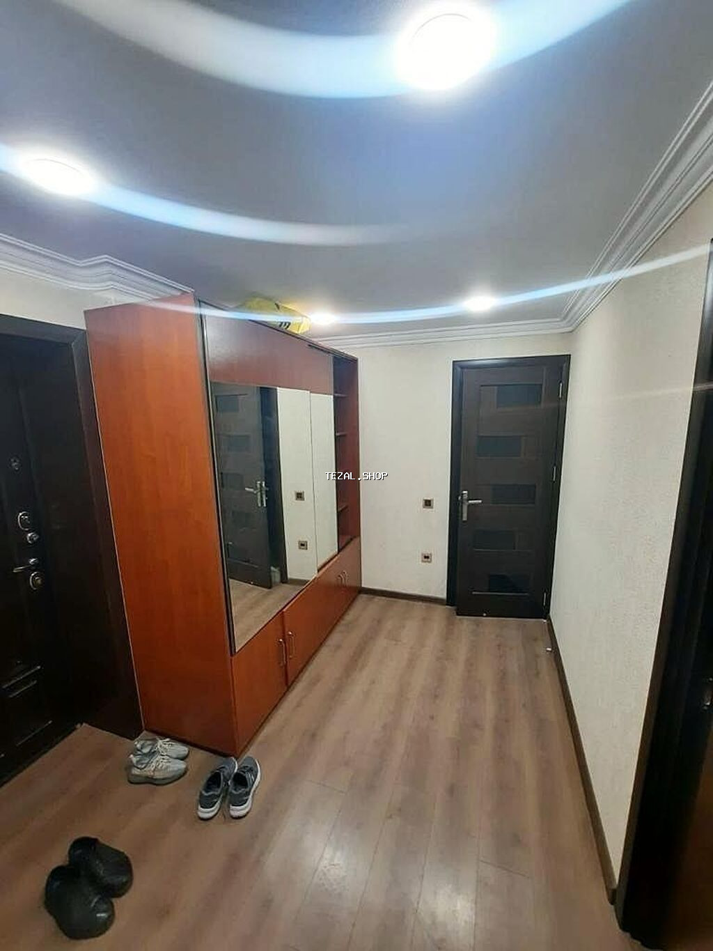 • 3-otaqli Elmlər metrosunun düz yanı (metroya 6 deq mesafe) • Bina - şəkil 2