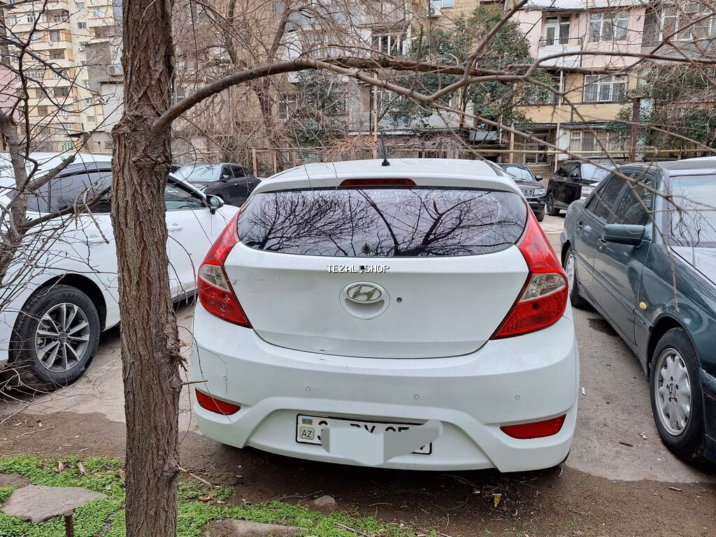 Hyundai Accent. Disel. Avtomat karopka. Günlük icarəyə verilir. İcarə - şəkil 5
