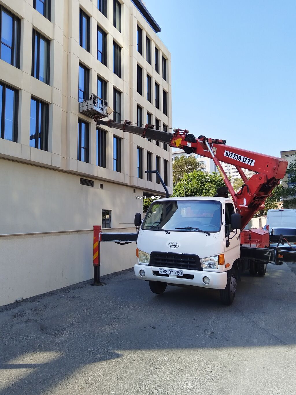 Avtokran səbəti (manlift) icarəsi – Hyundai şassisində qaldırıcı