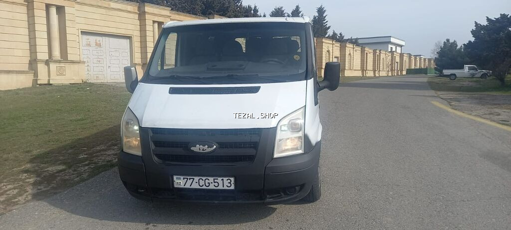 Ford Transit: 2.2 l | 2006 il 383000 km Mikroavtobus