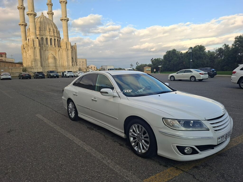 Hyundai Azera: 3.3 l | 2010 il Sedan - şəkil 3