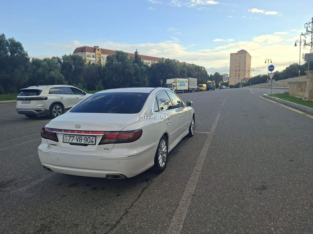 Hyundai Azera: 3.3 l | 2010 il Sedan - şəkil 4