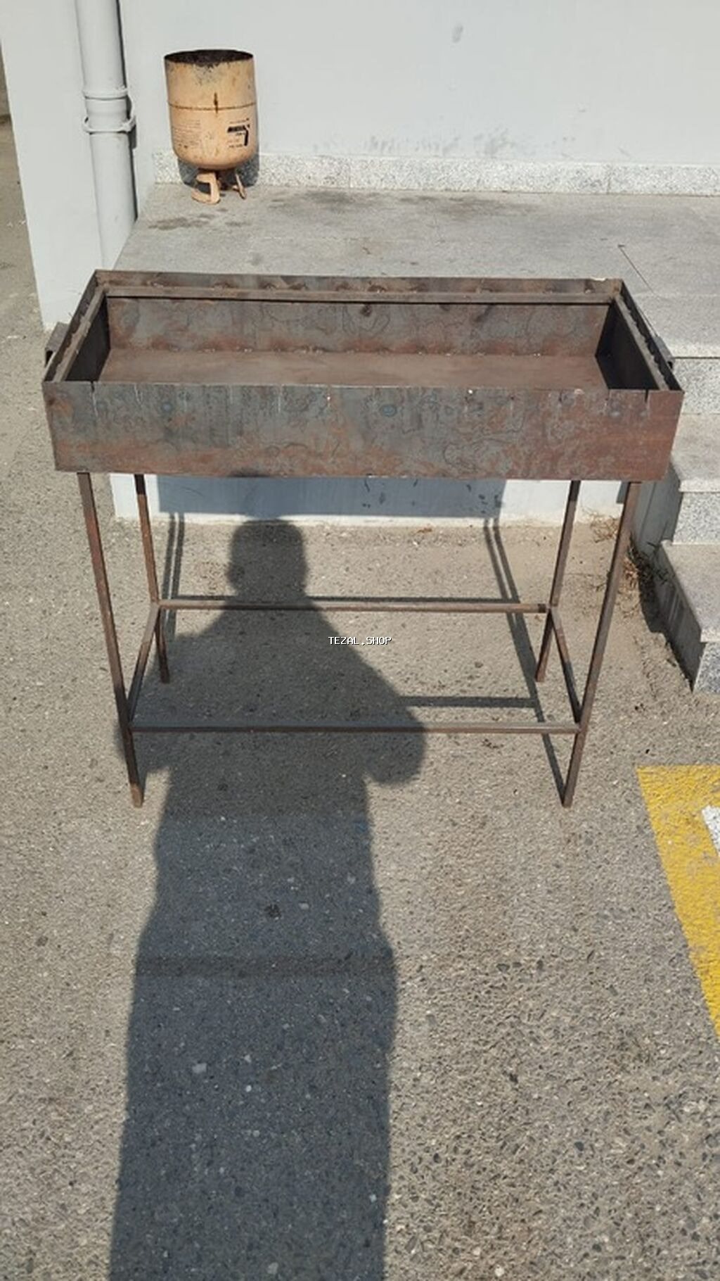 Metaldan manqal/şiş üçün mangal - Material: qalın divarlı polad sac -