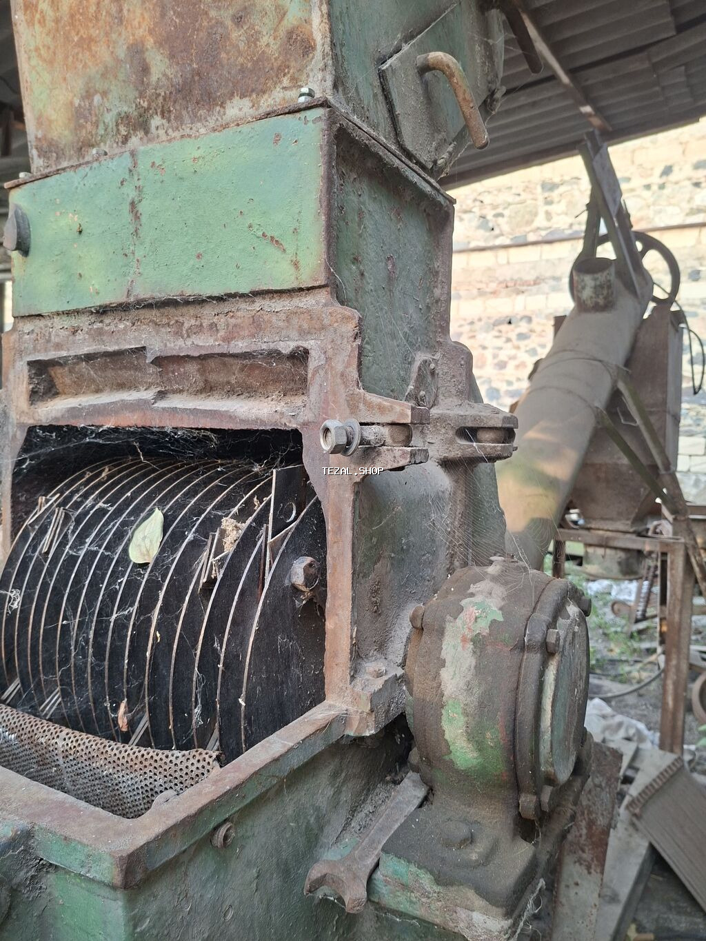 Yem uyuden drabilka - Material: qalın divarlı polad korpus, ağır - şəkil 2