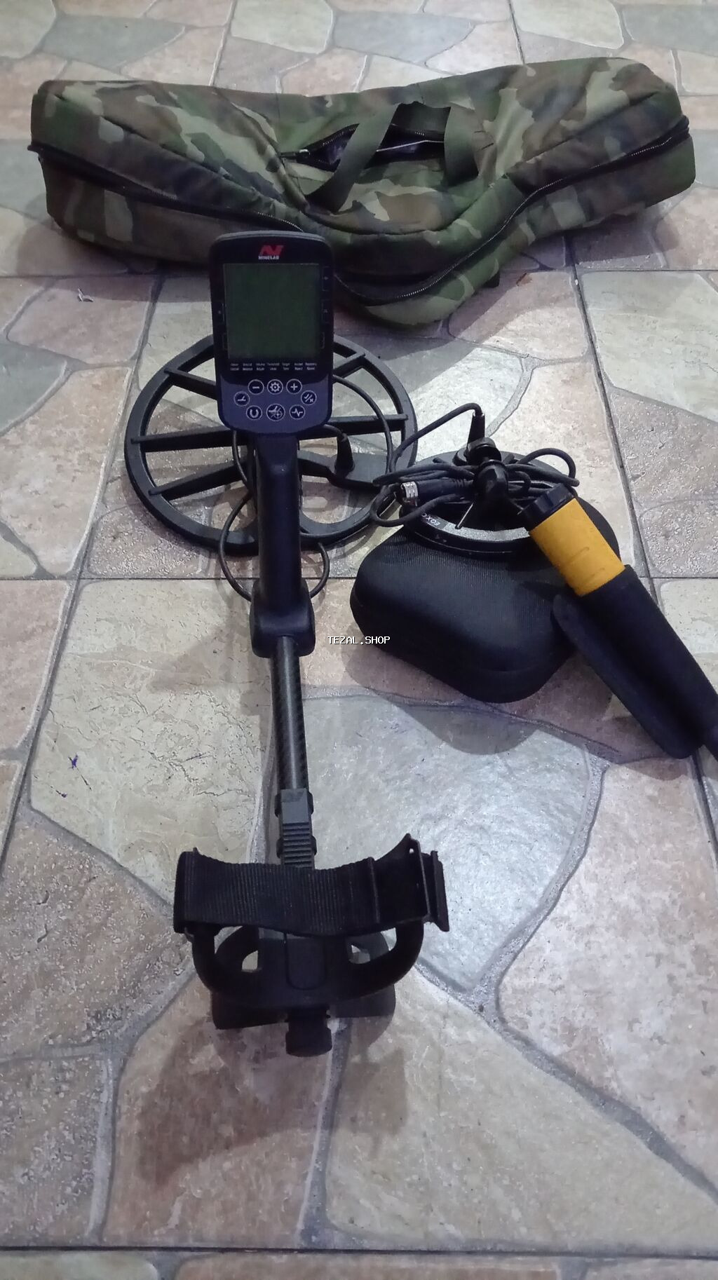 Metal detektor dəsti – Minelab ekranlı axtarış cihazı və aksessuarlar