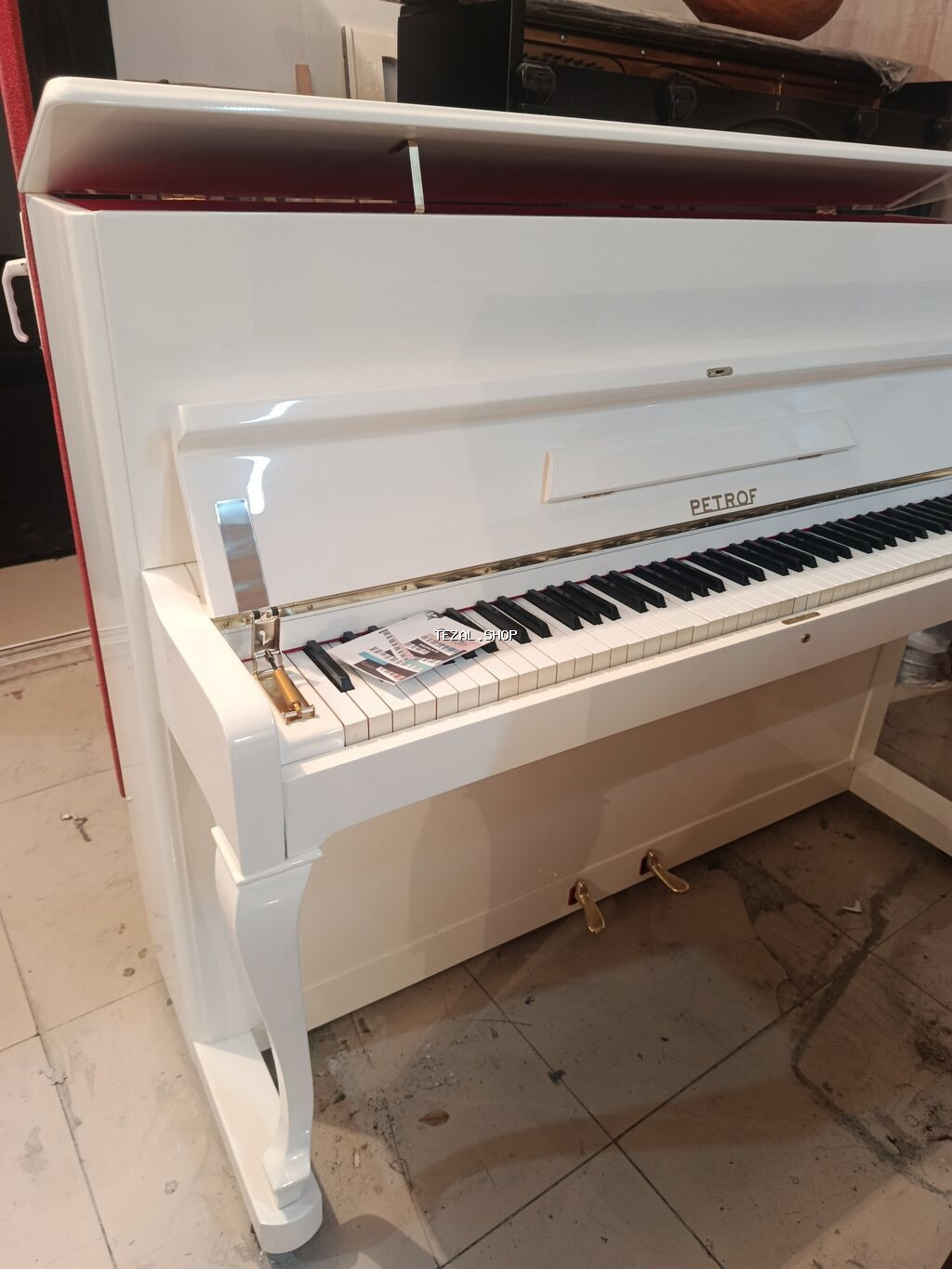 PETROF upright pianino – klassik Avropa səsi və müasir dizaynın - şəkil 3
