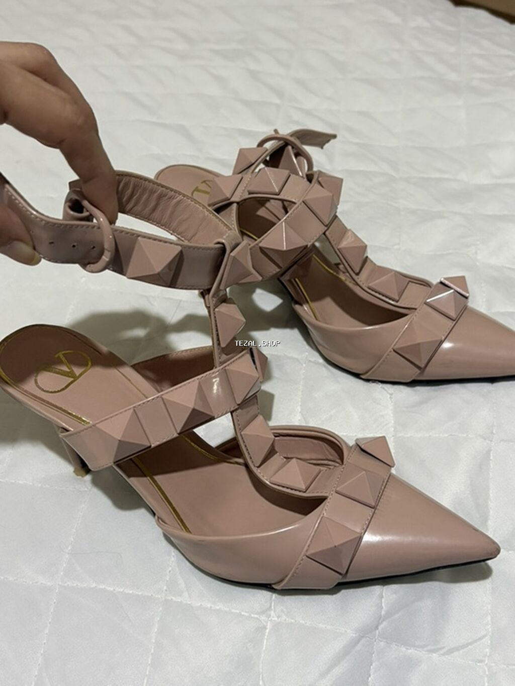 Valentino Garavani qadın ayaqqabısı – Rose rəngli patent (laklı) dəri Bakı — TezAl.shop