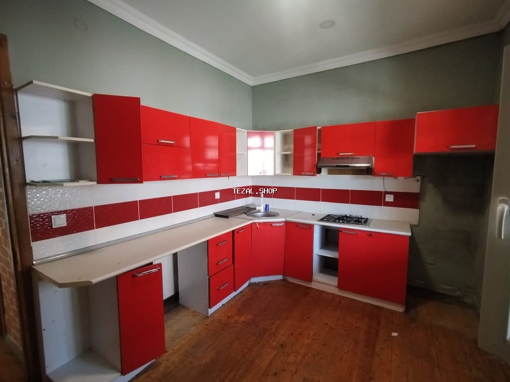 Metbex mebeli ustunde moyka verilir .Ölcu 2.90 x 2.30 sm . 🛑Endirim
