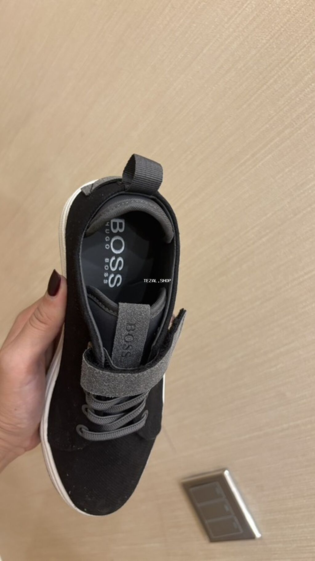 HUGO BOSS uşaq krossovkası -original - Rəng: qara üst, boz detal və - şəkil 4