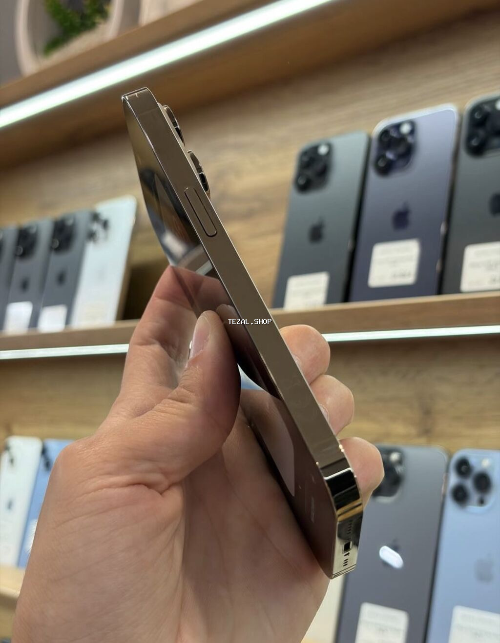 IPhone 14 Pro, 128 GB, Matte Gold, Zəmanət, Simsiz şarj, Face ID - şəkil 3