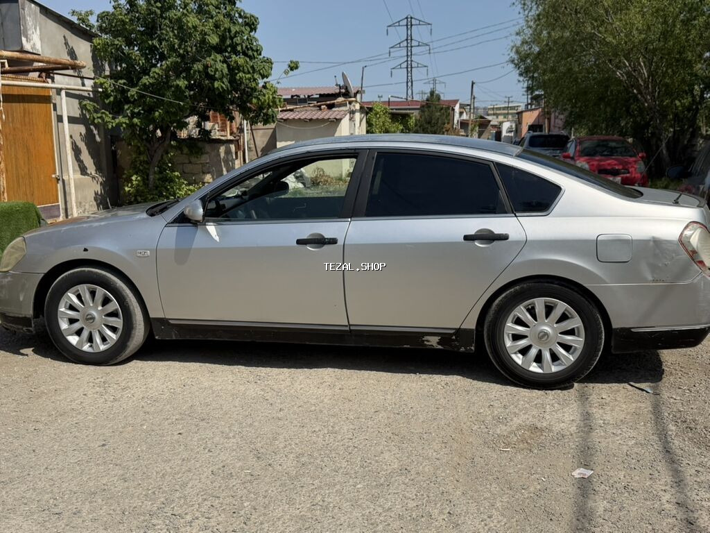 Nissan Teana: 2.3 l | 2003 il Sedan - şəkil 4