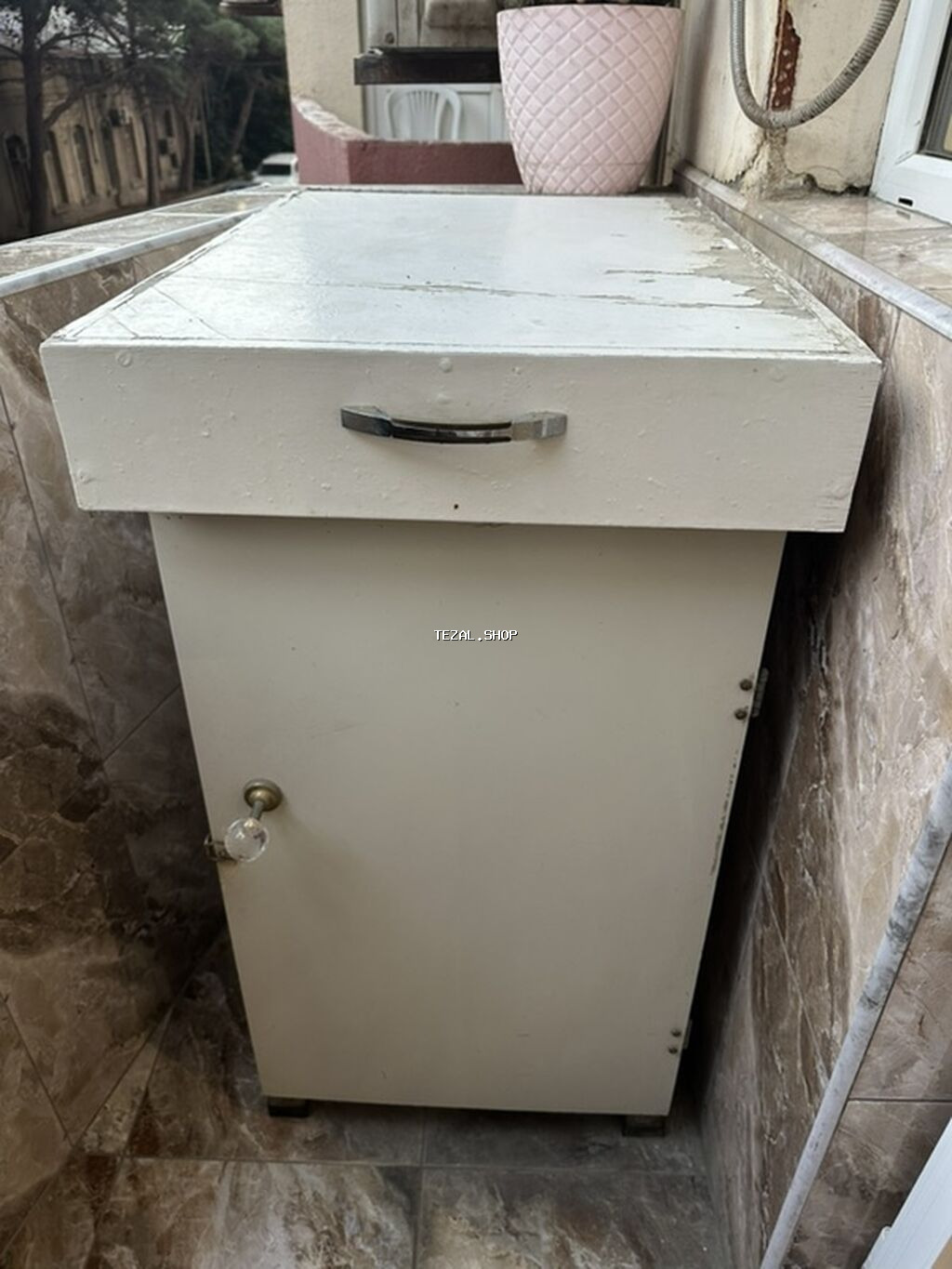 Beton su çəni (balkon üçün), üstü qapaqlı dolab daxil. 1930-1940 ci - şəkil 2