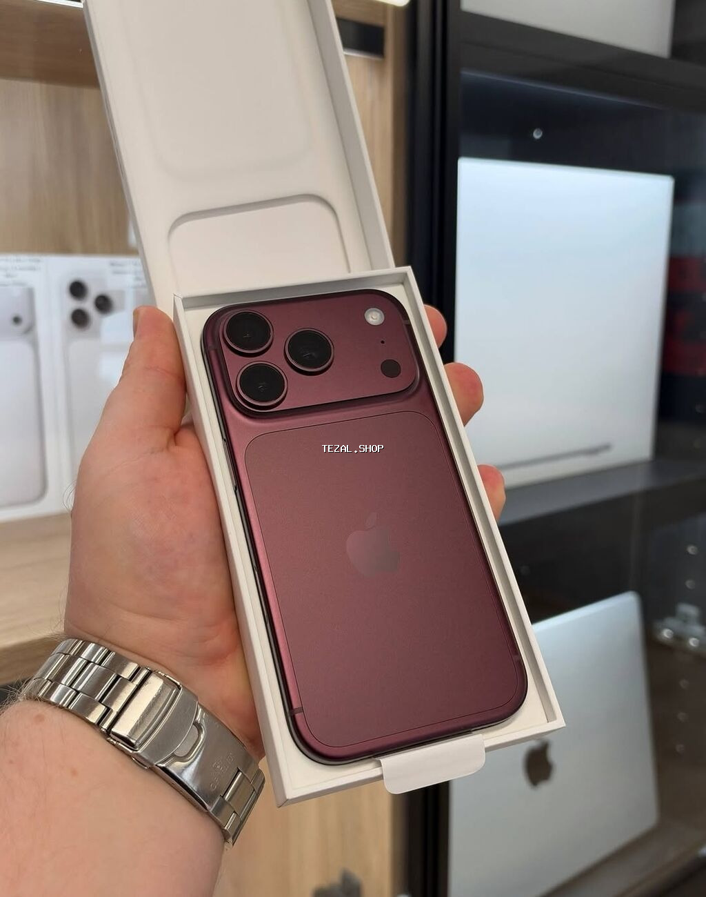 IPhone 18 Pro, 256 GB, Bordo, Zəmanət, Simsiz şarj, Face ID