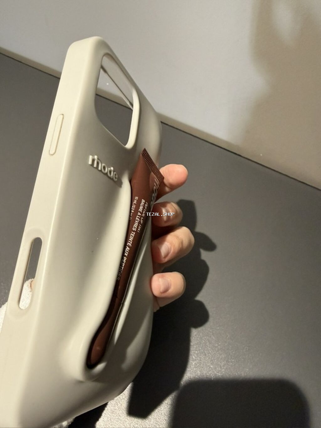Rhode dodaq balzamı tutacağı olan telefon qabı Original🆘 İphone - şəkil 2