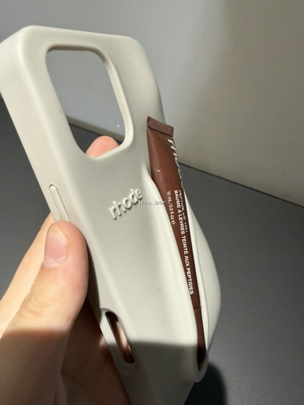 Rhode dodaq balzamı tutacağı olan telefon qabı Original🆘 İphone - şəkil 5