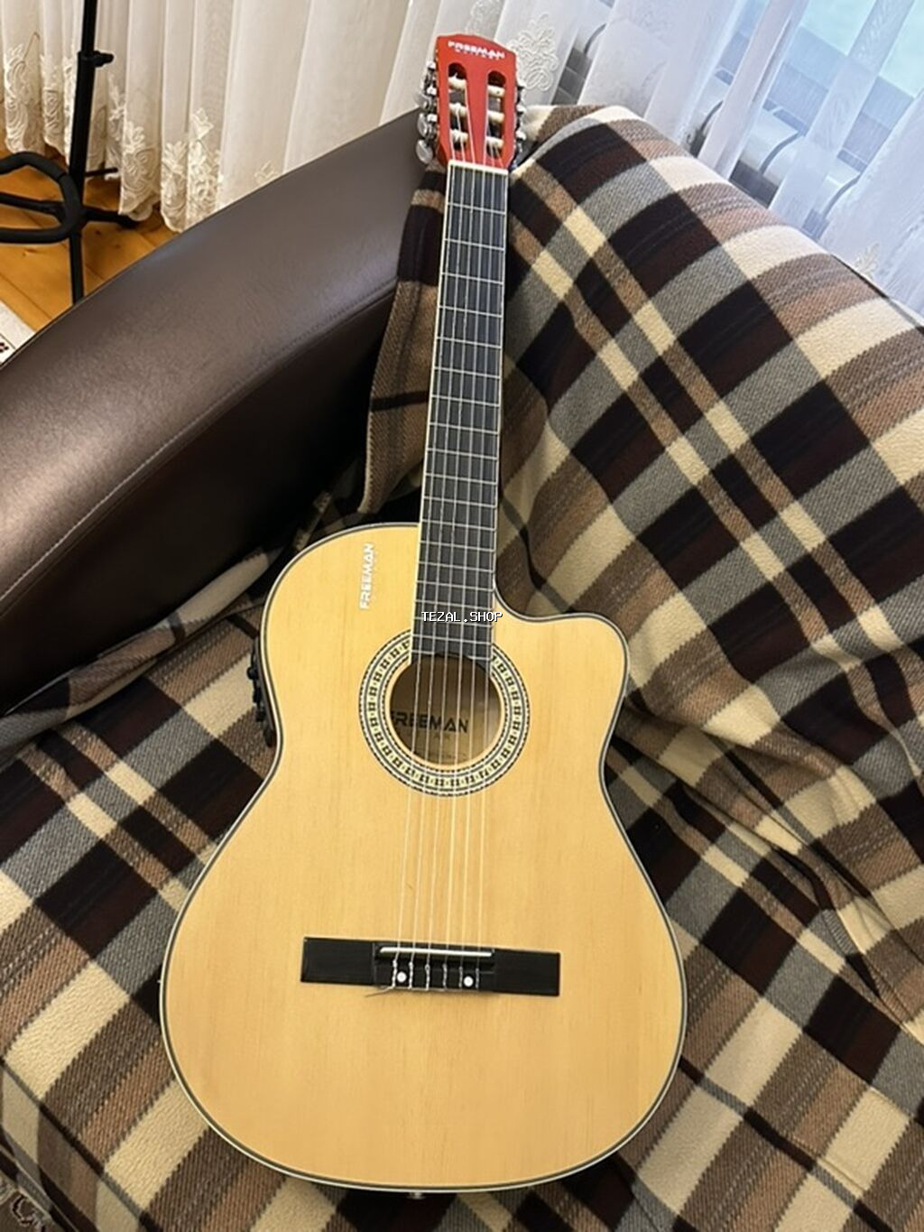 Klassik gitara, İşlənmiş, Pulsuz çatdırılma