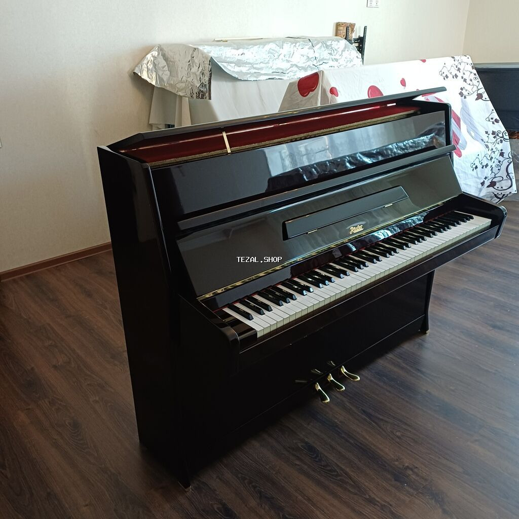 Rösler akustik piano – upright model - Korpus: parlaq qara lak örtük