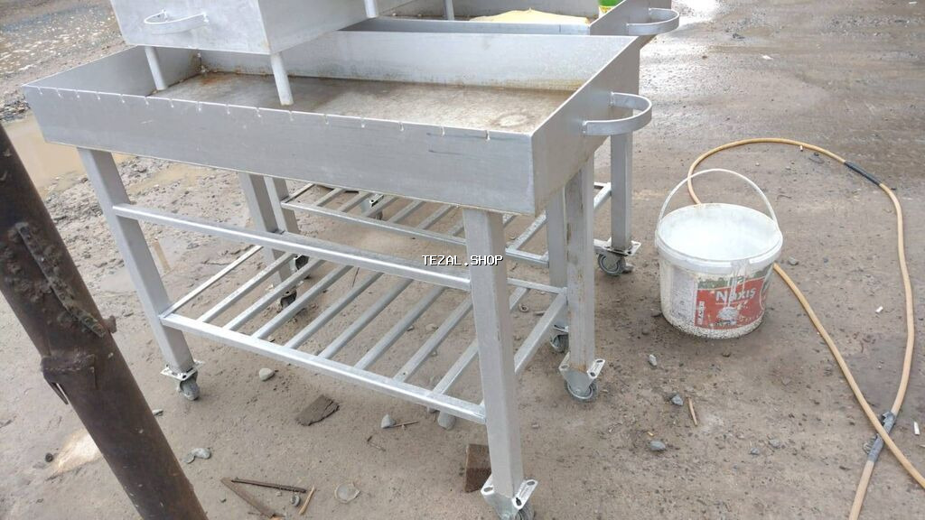 Paslanmayan metaldan iri ölçülü peşəkar manqal/şiş bişirmə masası -