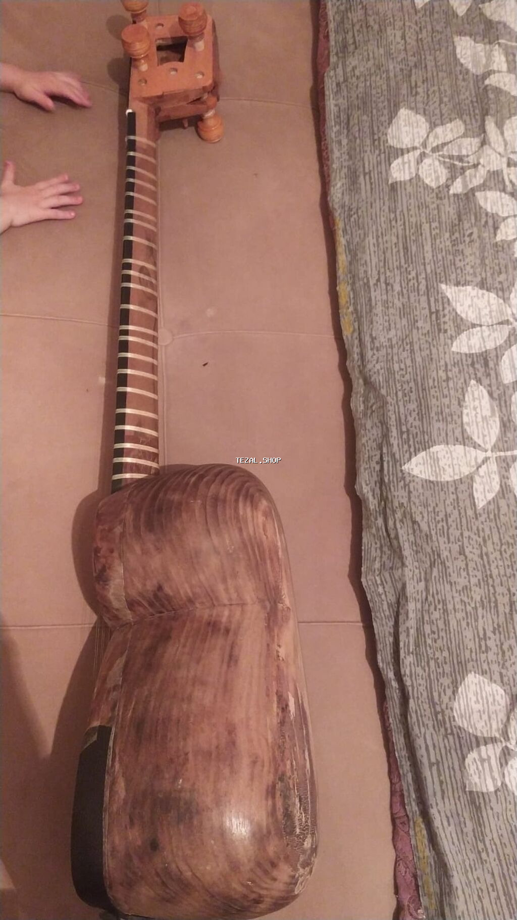 Tar – milli simli musiqi aləti - Korpus: iki kameralı, armudvari - şəkil 3