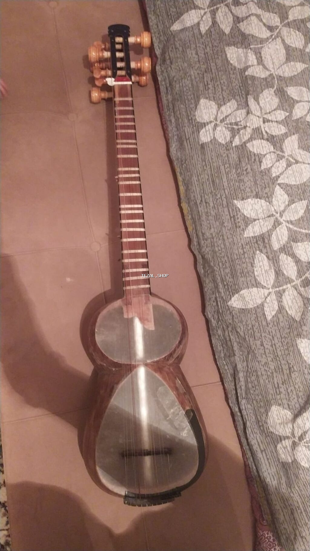 Tar – milli simli musiqi aləti - Korpus: iki kameralı, armudvari - şəkil 4