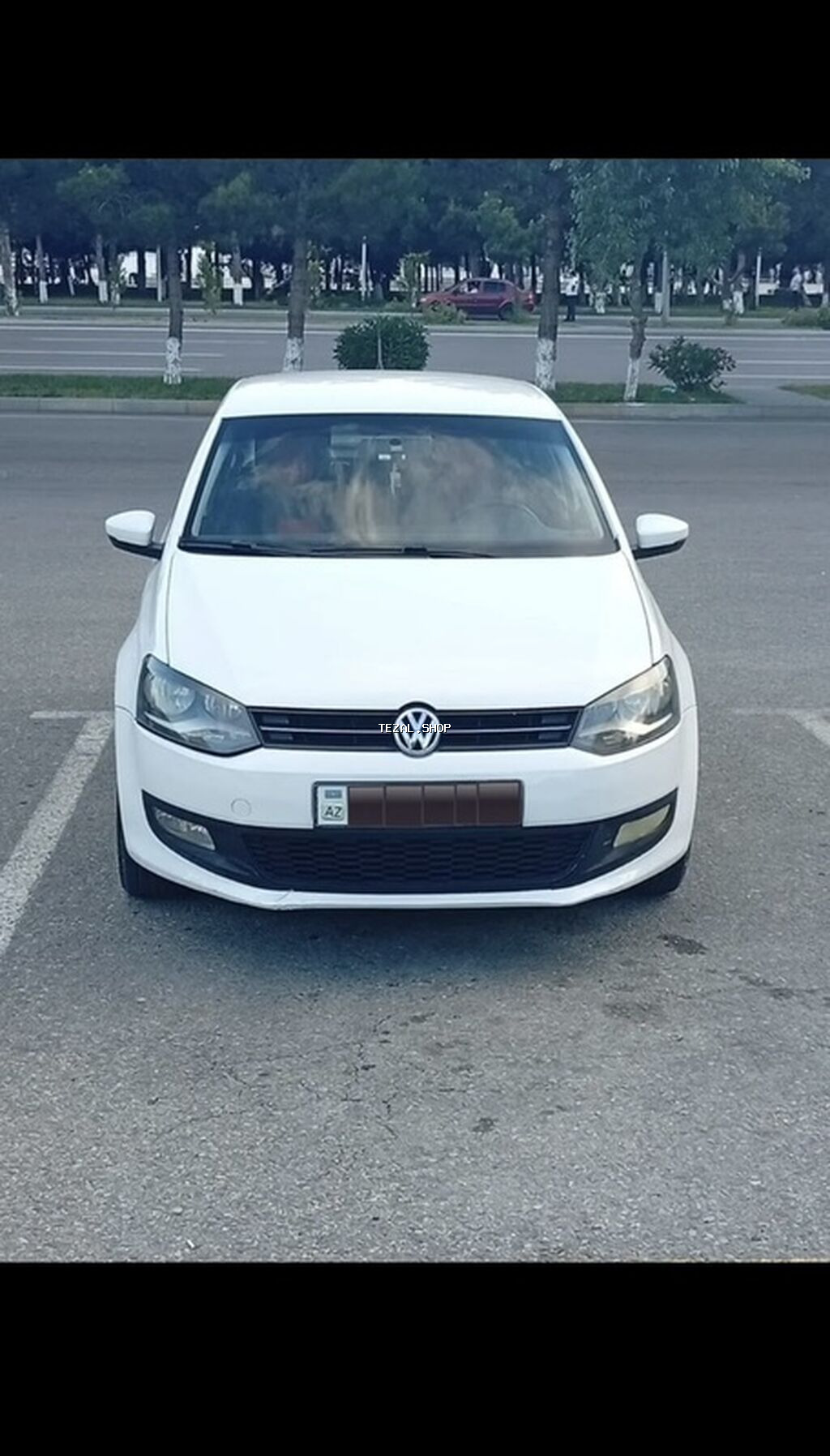 Volkswagen Polo, ağ rəng, 5 qapılı hetçbek. Mühərrik və ötürmə: - Digah — TezAl.shop
