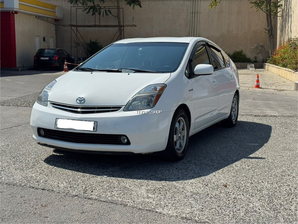 Toyota Prius: 1.5 l | 2008 il Hetçbek