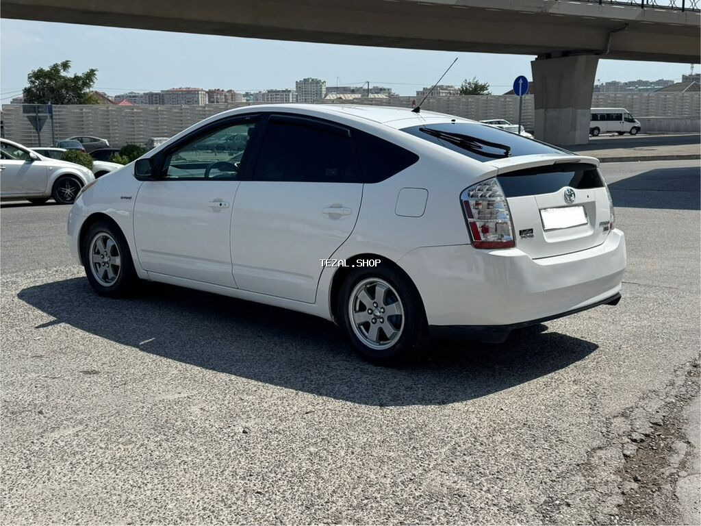 Toyota Prius: 1.5 l | 2008 il Hetçbek - şəkil 3