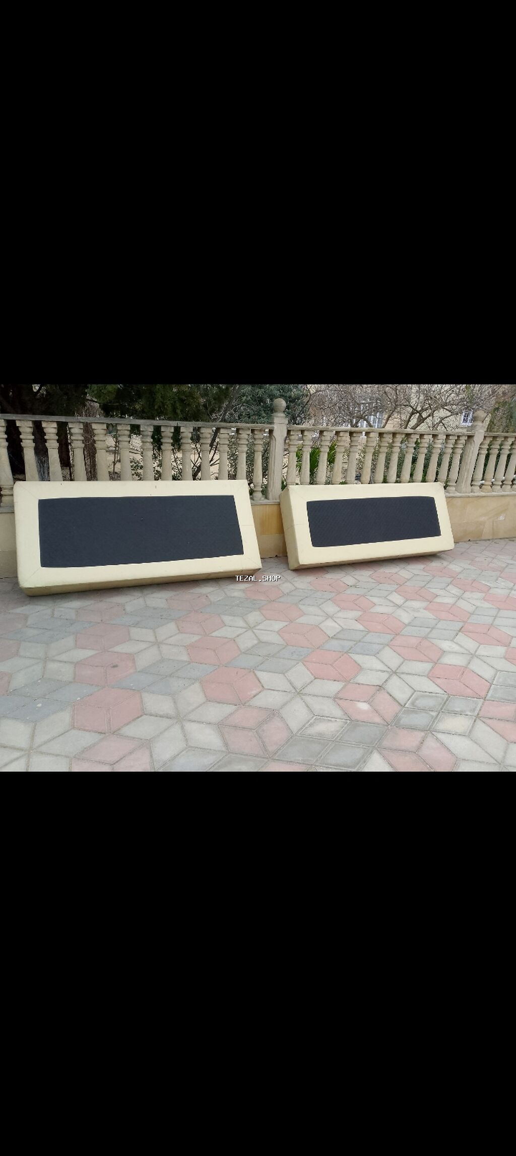 Məhsul: Yumşaq başlıq panelləri (2 ədəd) Təsvir: - Divara bərkidilən