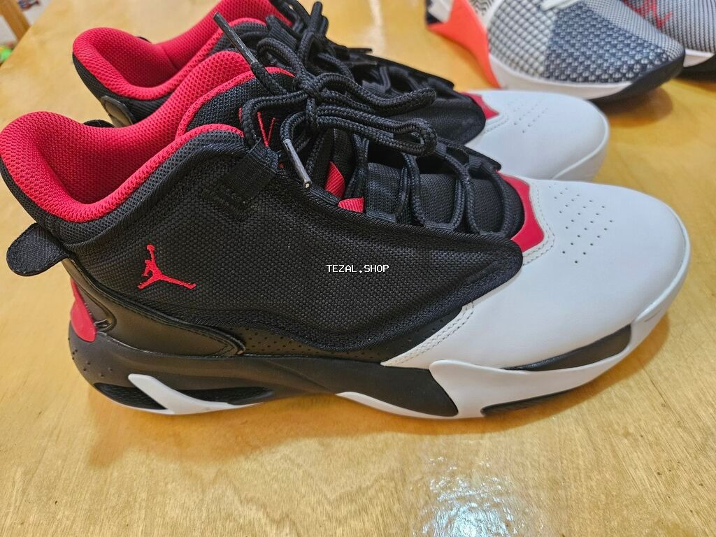 –NİKE JORDAN MAX AURA 4 qara/ağ/qırmızı rəng kombinasiyası - şəkil 4