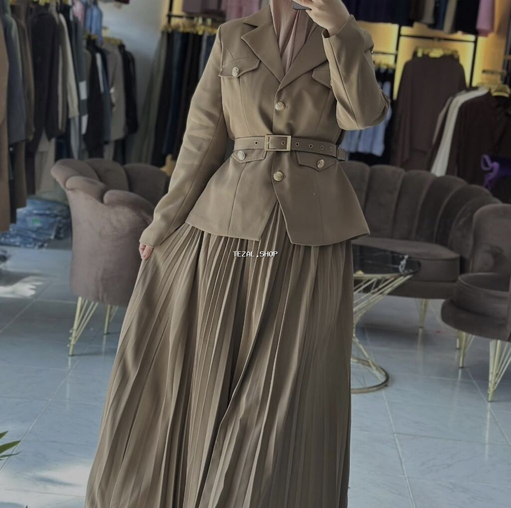 Zərif və eleqant dəst – eyni rəng tonunda uzun pliseli ətək və kəmərli Bakı — TezAl.shop