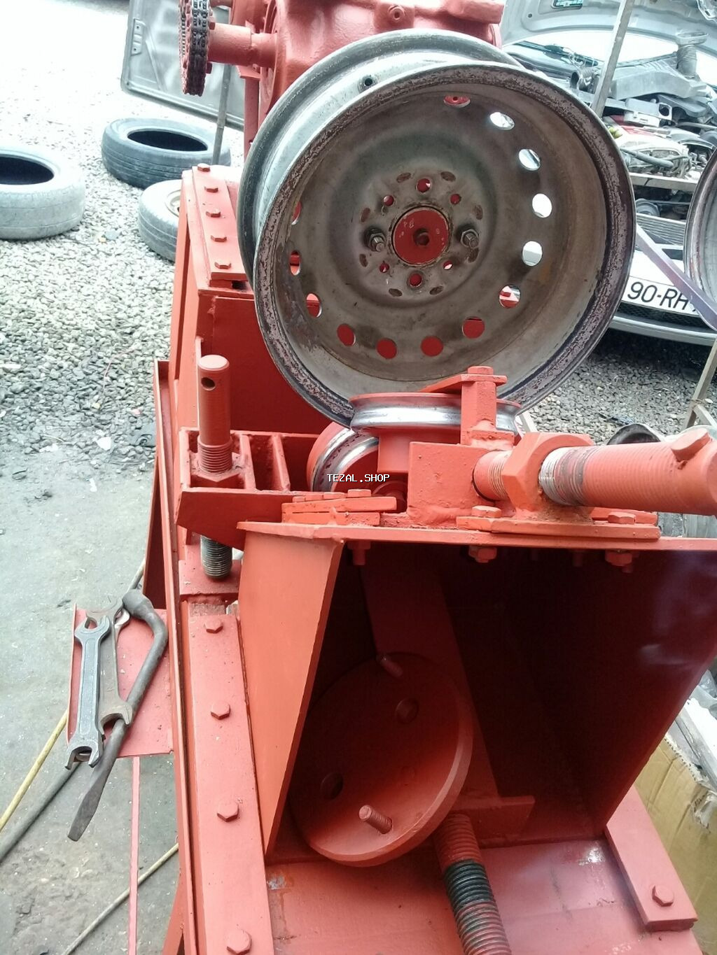 Diski düzəldən stanok satilir.13,14,15,16 .Diametrli diskileri - şəkil 4