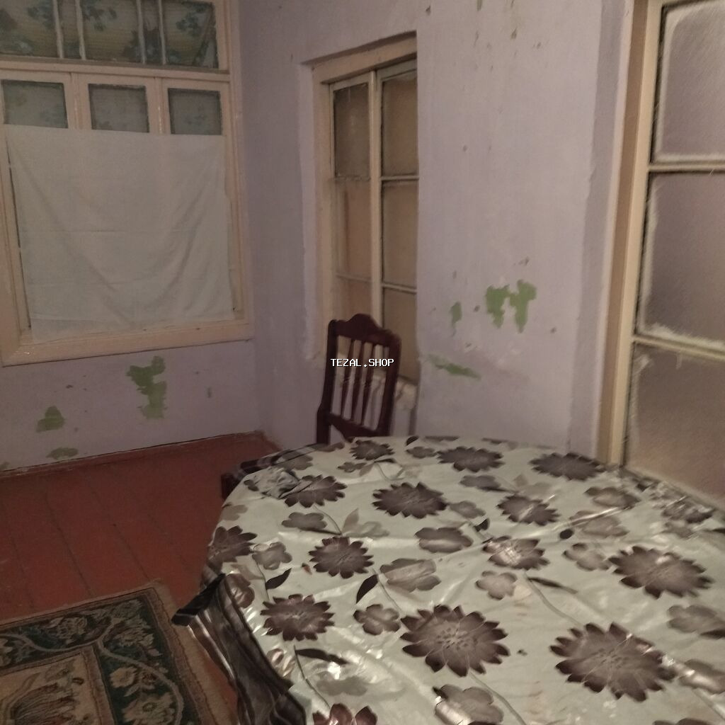 Kirayə üçün sadə, mebellə təmin olunmuş otaq. Xüsusiyyətlər: - Geniş - şəkil 2