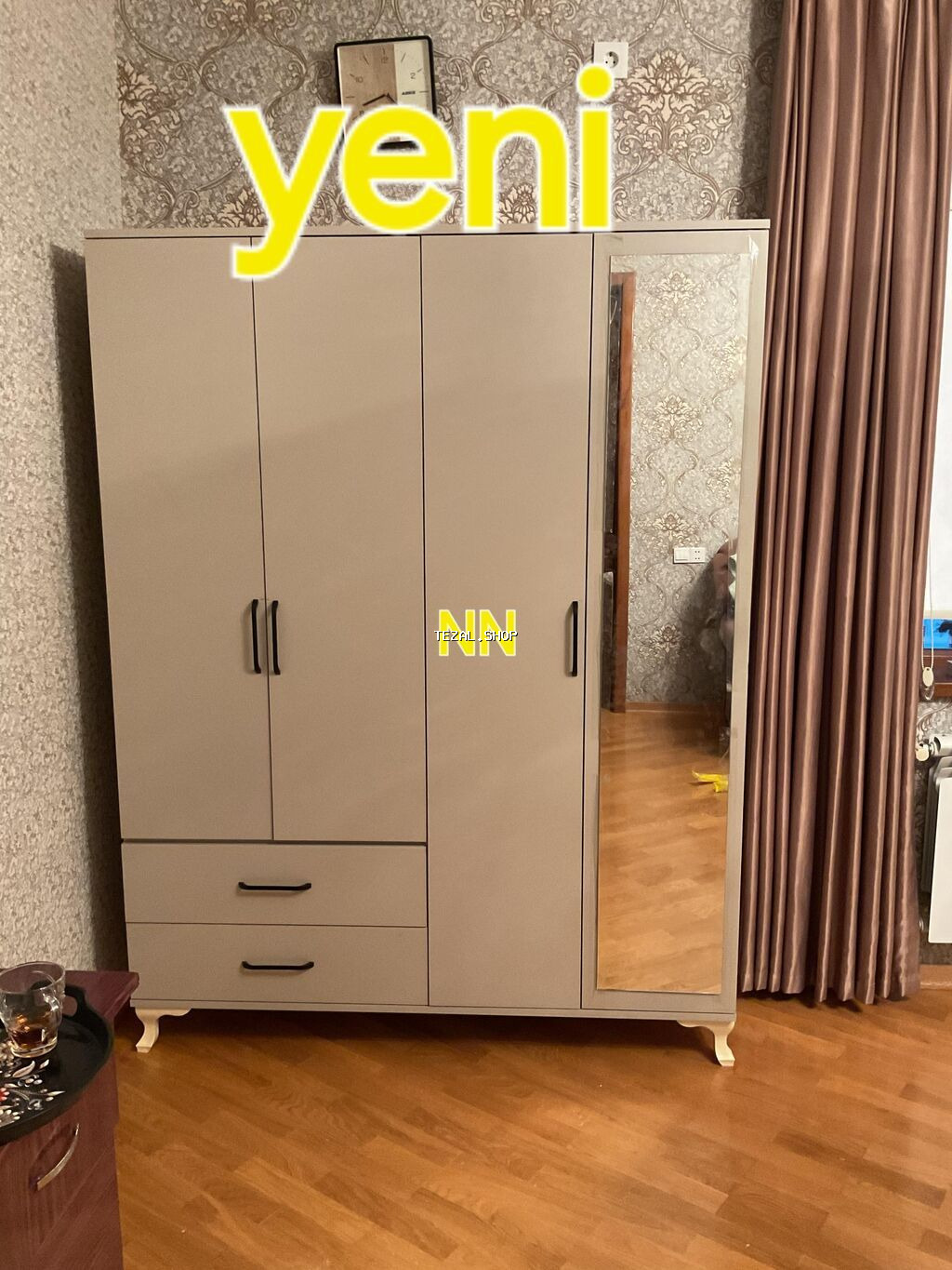 Yeni, 4 qapılı, Güzgülü, Qəhvəyi, Taxta, Açılan, Düz dolab