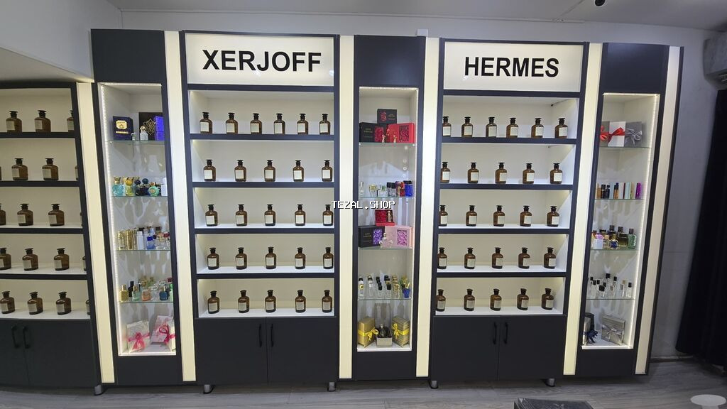 6 7 aydır ətir mağazası üçün yığılıb mebel. Keyfiyyetli materiallarnan