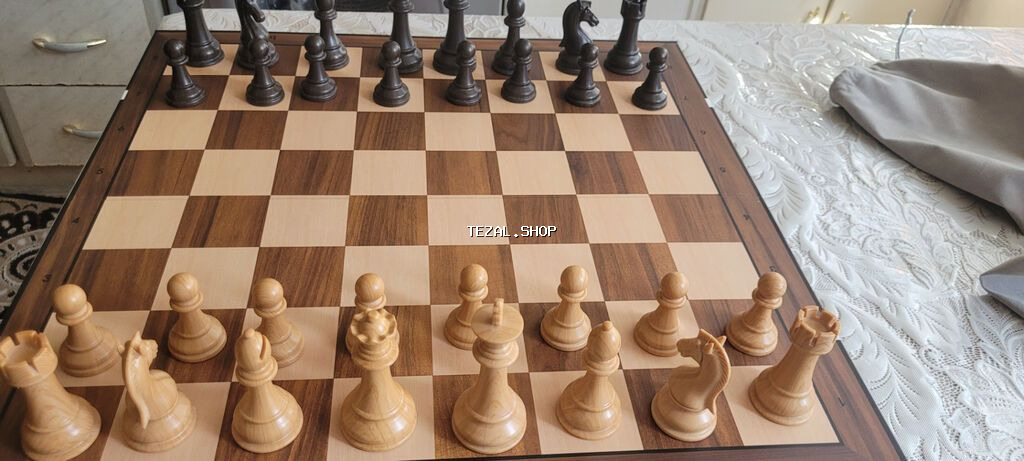 Dəstə daxildir: * 48x48 sm qatlanabilən lövhə (yarışlarda istifadə