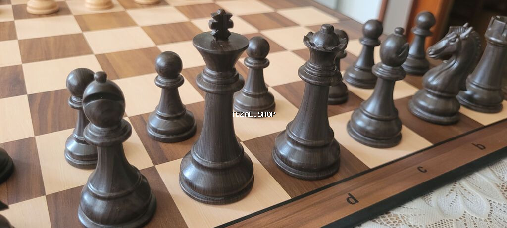 Dəstə daxildir: * 48x48 sm qatlanabilən lövhə (yarışlarda istifadə - şəkil 4